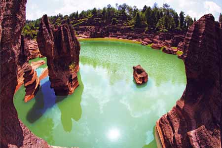 張家界、袁家界、天子山、紅石林、鳳凰古城四晚五日游